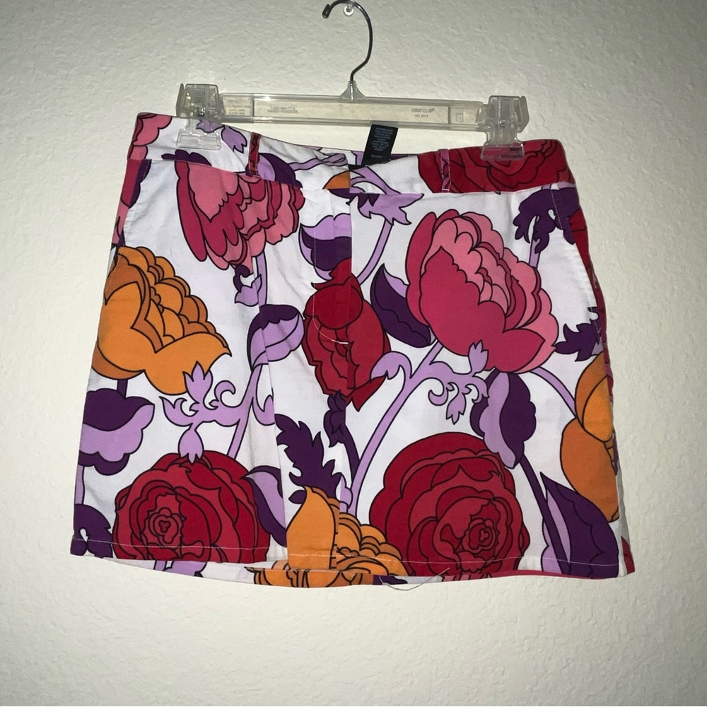 Floral mini skirt